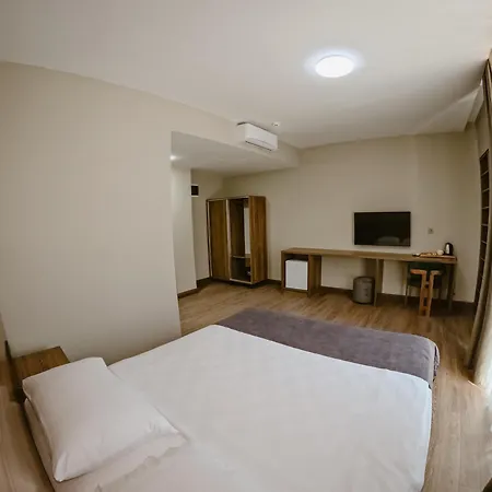 Riva Hotel